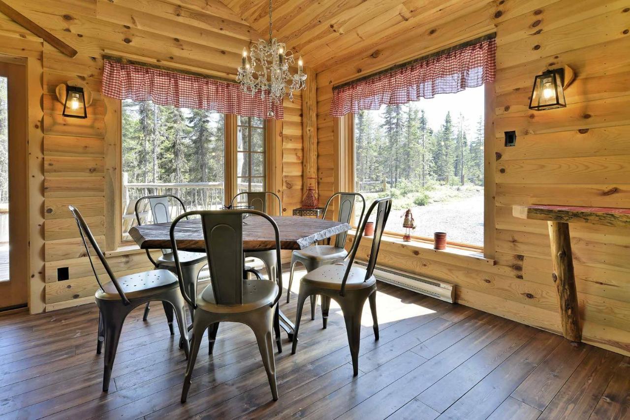 Husky - Chalets De Moh - Jacuzzi La Malbaie Luaran gambar