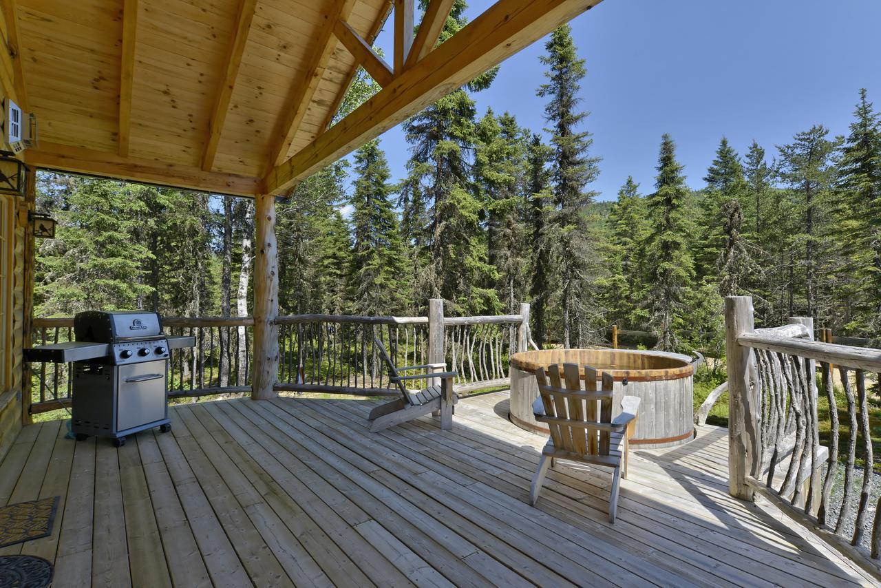 Husky - Chalets De Moh - Jacuzzi La Malbaie Luaran gambar